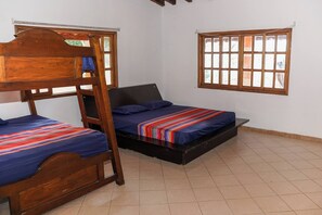 House, 5 Bedrooms, Smoking, Private Pool