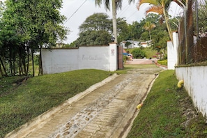 House, 5 Bedrooms, Smoking, Private Pool | Property grounds