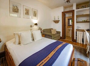 1 chambre, fer et planche à repasser, Wi-Fi, draps fournis
