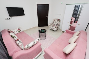 Family Studio | Living area