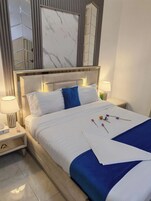 In-room safe, free WiFi, wheelchair access