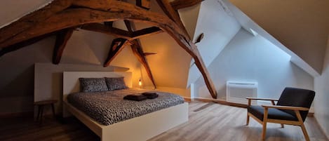 5 habitaciones, wifi y ropa de cama