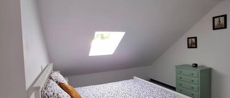 3 bedrooms, iron/ironing board, travel crib, WiFi