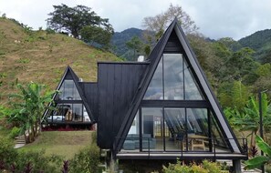 Fachada de la propiedad