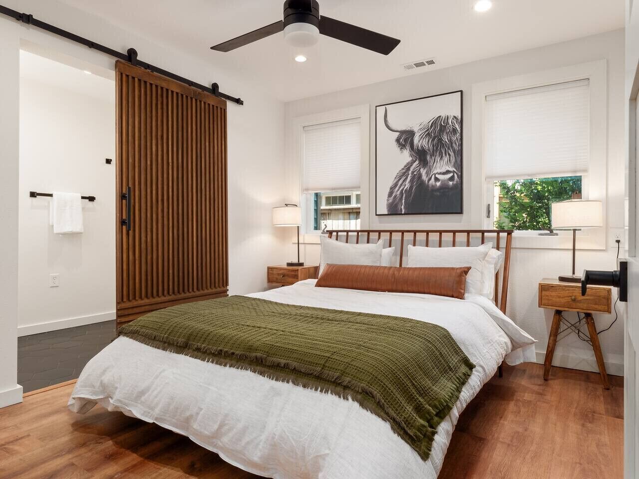 1 bedroom, desk, iron/ironing board, WiFi