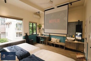 1 slaapkamer, een strijkplank/strijkijzer, internet, beddengoed