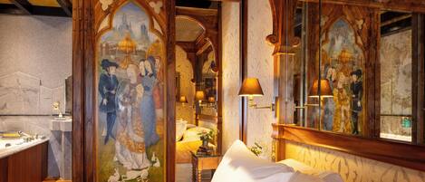 Articles de toilette écologiques, sèche-cheveux, peignoirs, chaussons