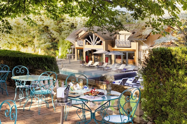 Terrace/patio - Château de Codignat (Bort-l'Étang)