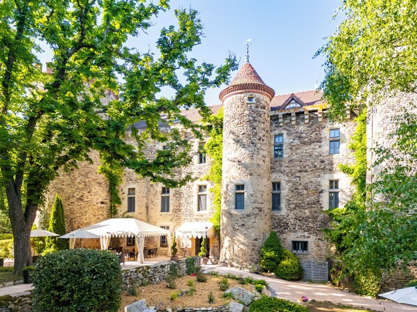 Fachada da propriedade