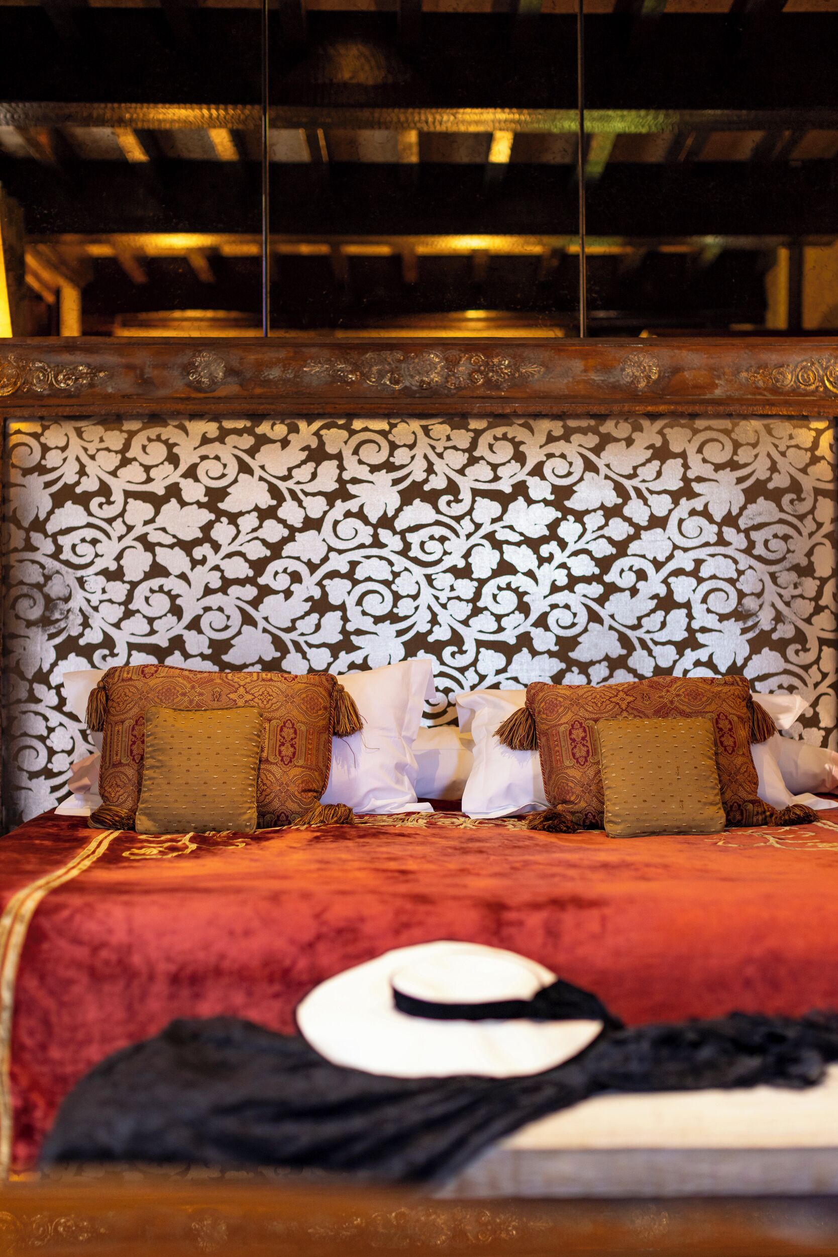 Ropa de cama de alta calidad y minibar 