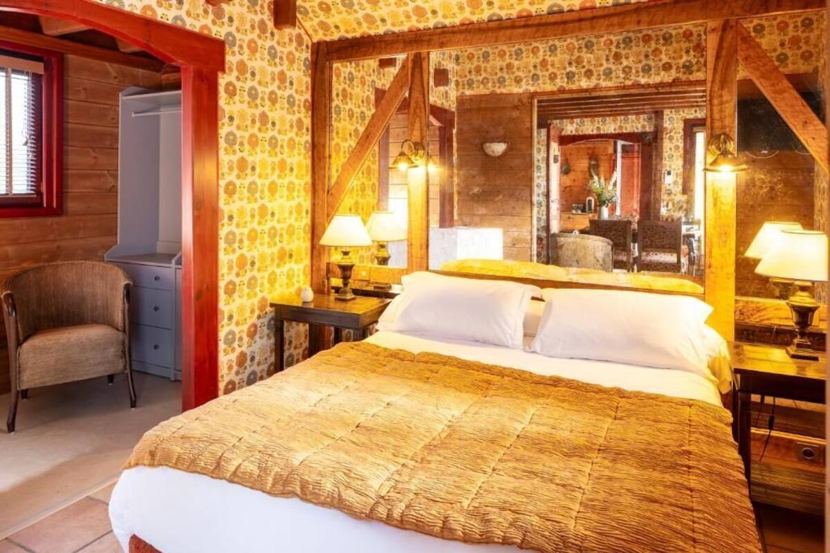 Ropa de cama de alta calidad y artículos del minibar gratis 