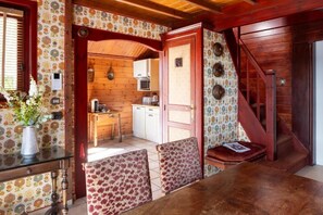 Family Cabin | Living area