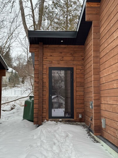 2-Bedroom RV Camper Cottage on Rice Lake (#12)