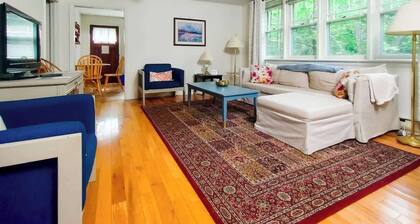 Cobblestone 2-Bedroom Cottage #2 "Graham"