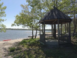 Property grounds - 6 Bedroom Lakefront Main House in Sand Bay (Nobel)