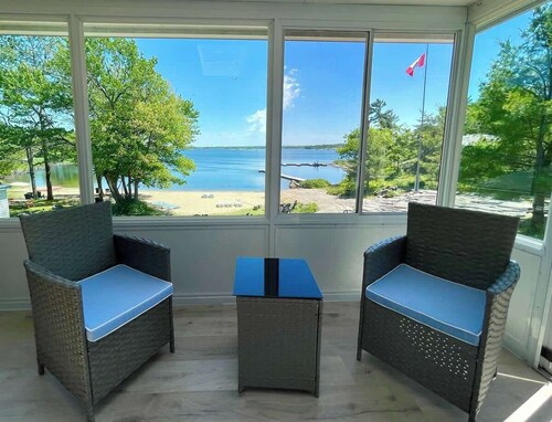 Georgian Bay 3-bdrm lakefront Main House