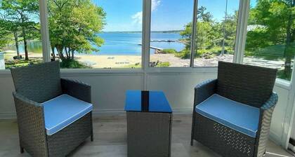 Georgian Bay 3-bdrm lakefront Main House