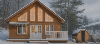 Muskoka Lakefront 3-bdrm Chalet #90