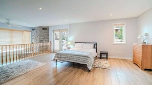 6 bedrooms, WiFi, bed sheets