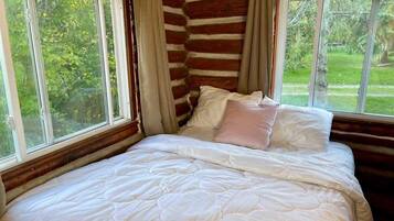 2 bedrooms, bed sheets