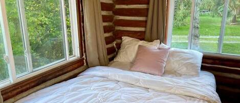 2 bedrooms, bed sheets