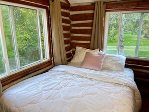 2 bedrooms, bed sheets