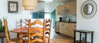 Cobblestone 2-Bedroom Cottage #5 "Loft"