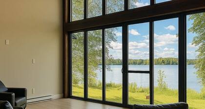 Lakefield House Rental - Spacious 3-Bedroom Home on the Lake