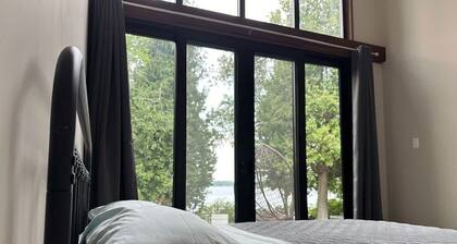 3-bedroom Lakefront Villa #5