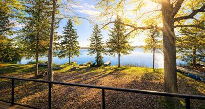 3-bedroom Lakefront Villa #10
