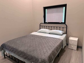 3 bedrooms, bed sheets