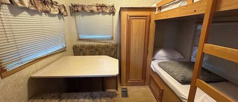 2 slaapkamers, wifi, beddengoed