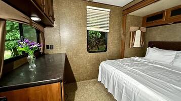 2 habitaciones y ropa de cama