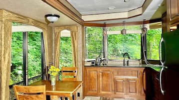 Fridge, microwave, cookware/dishes/utensils