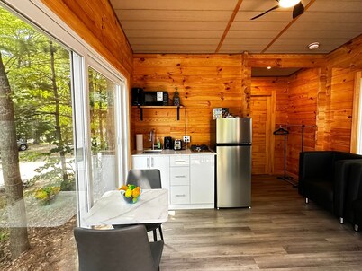 Unique 1-Bedroom Eco Log Cabin in Parry Sound #101
