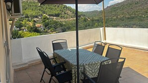 Unclassified image, 2 of 13, button - The espadán viewpoint (Segorbe)