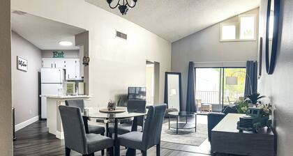 Cozy 1-bedroom Condo in Luxury Gated Community