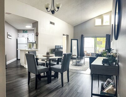 Cozy 1-bedroom Condo in Luxury Gated Community