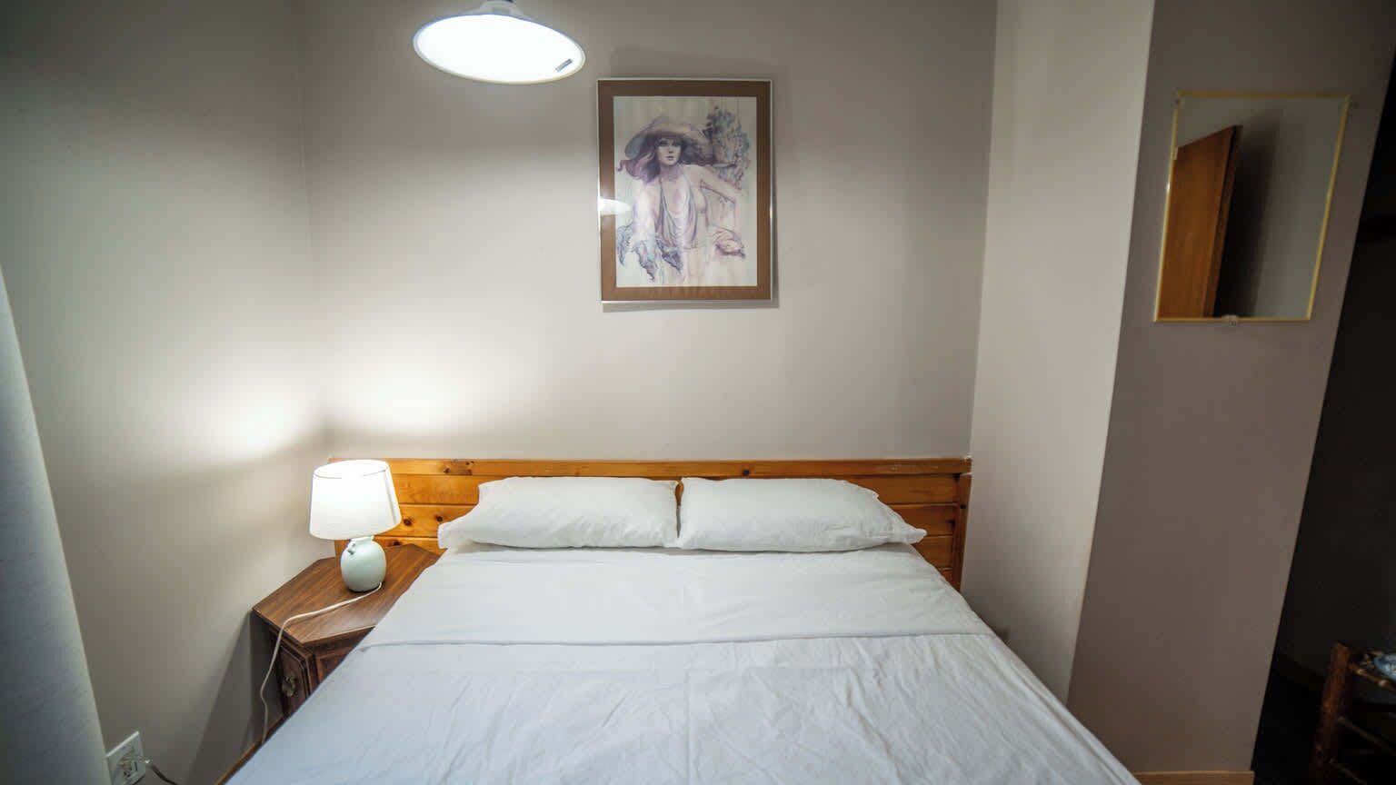 2 bedrooms, WiFi, bed sheets