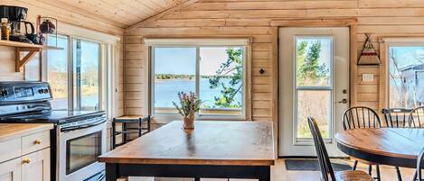 Fridge, microwave, stovetop, cookware/dishes/utensils