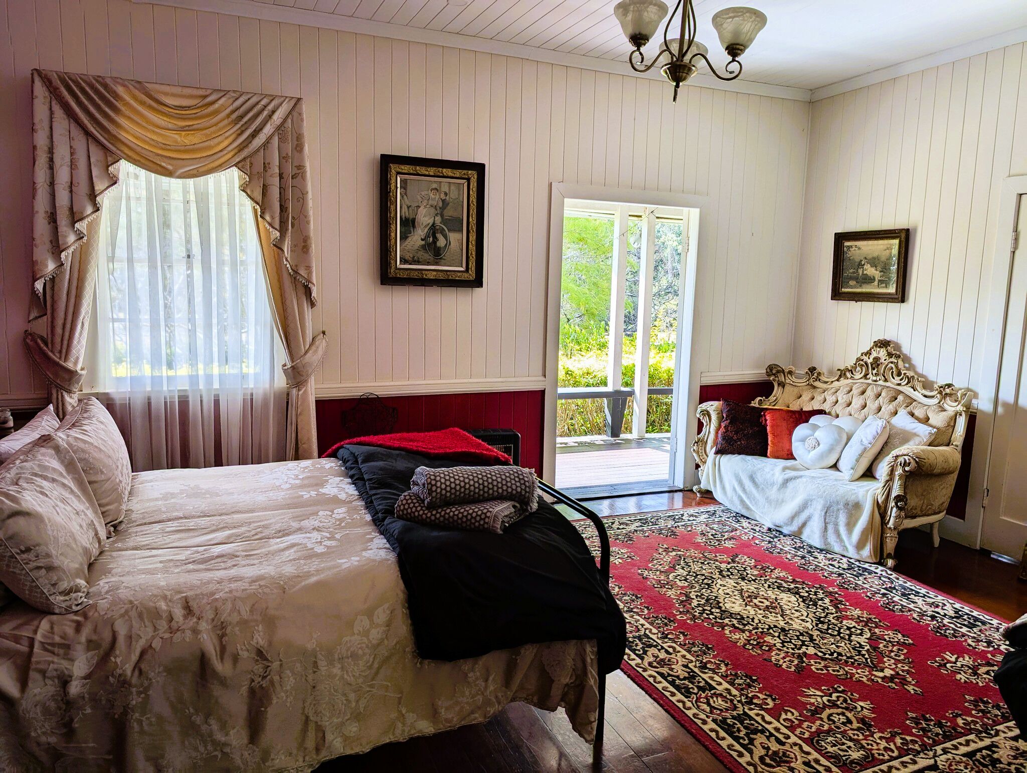 4 Schlafzimmer, Bügeleisen/Bügelbrett, Bettwäsche