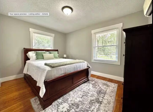 3 bedrooms, iron/ironing board, free WiFi