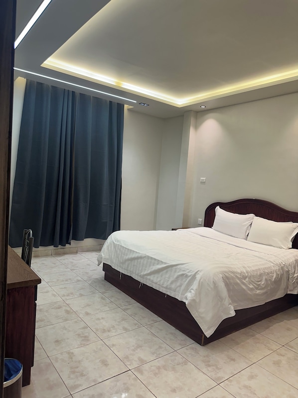 In-room safe, desk, laptop workspace, iron/ironing board