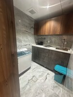 Placa de cocina y utensilios de cocina