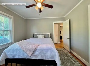 3 bedrooms, iron/ironing board, Internet, bed sheets