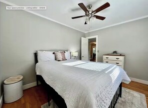 3 habitaciones, tabla de planchar con plancha, internet y ropa de cama 