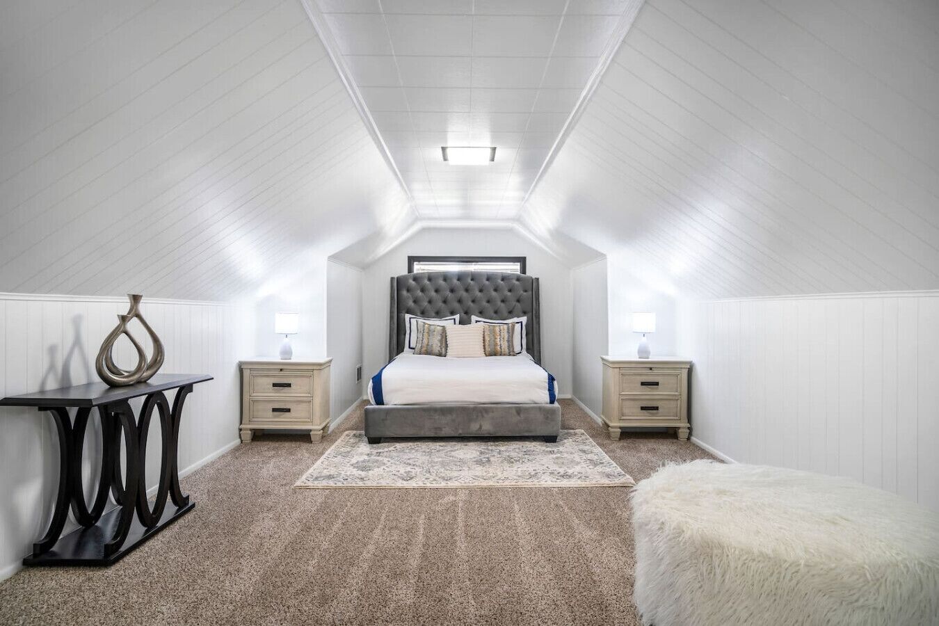 Iron/ironing board, travel cot, WiFi