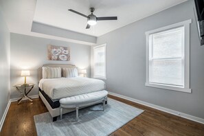 7 chambres, fer et planche à repasser, Wi-Fi, draps fournis