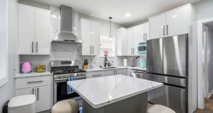 New! Beautiful 7BD Home - Sleeps 15 + 2 Car Garage