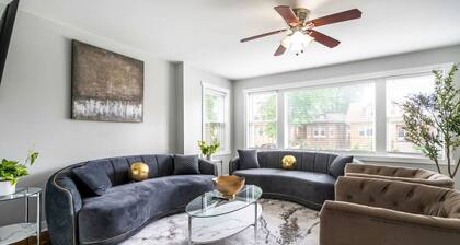 New! Beautiful 7BD Home - Sleeps 15 + 2 Car Garage